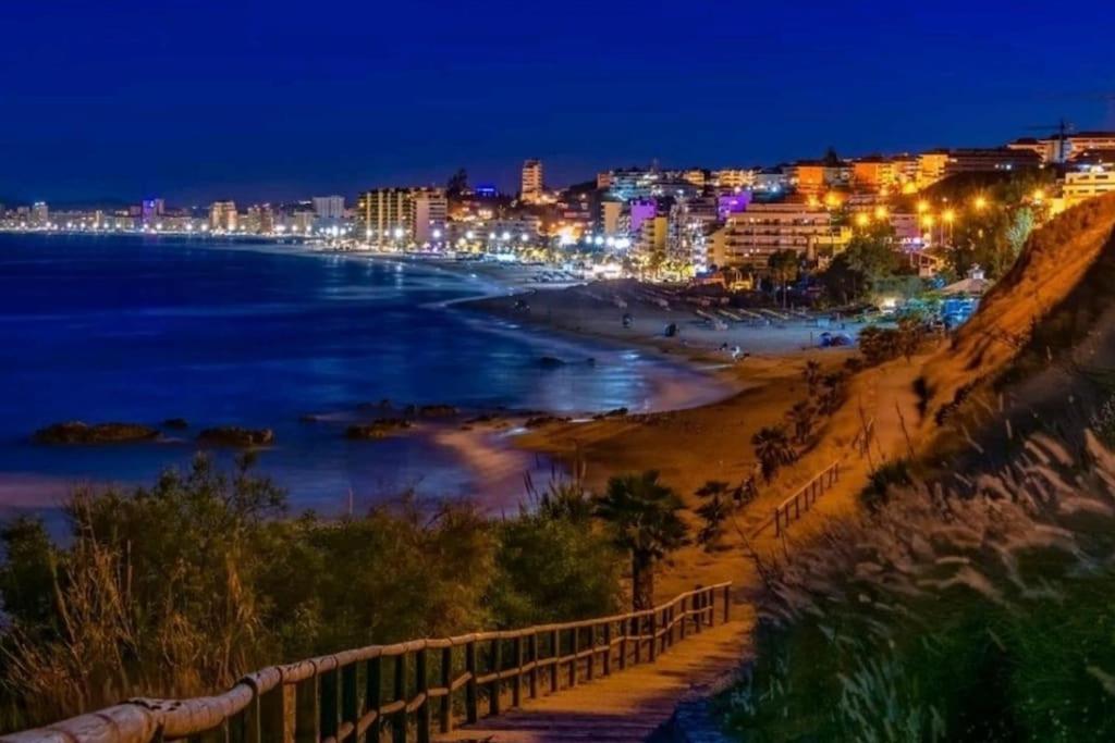 Apartamento Boutique Miramar Playa, Garaje Opcional Фуэнхирола Экстерьер фото